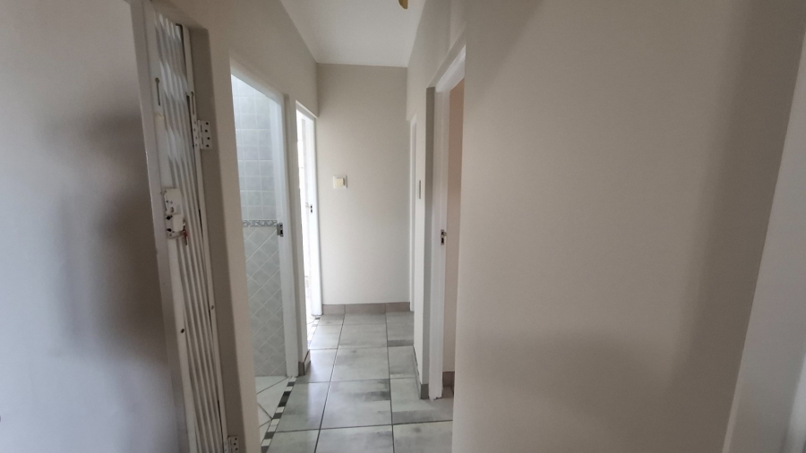 4 Bedroom Property for Sale in Menkenkop Western Cape